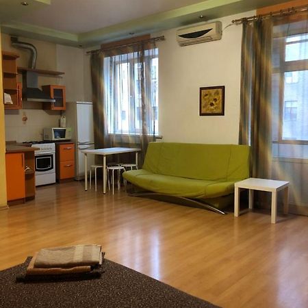 Квартира-Студия На Котляра Carcóvia Exterior foto